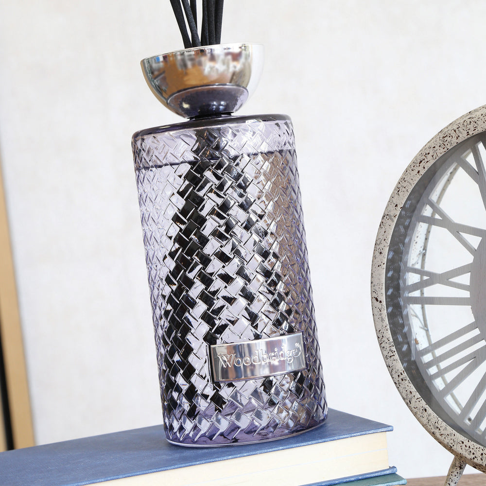 Woodbridge Diamond 1000ml reed diffuser styled on books